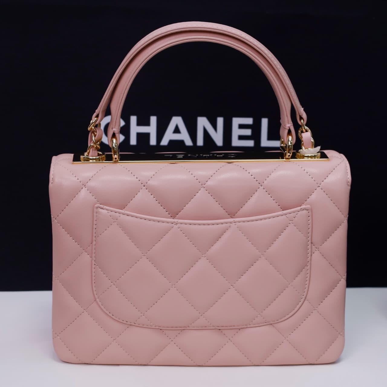 Chanel SMALL FLAP BAG Lambskin LB22785 (2)