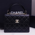 Chanel SMALL FLAP BAG Lambskin LB22829 (1)