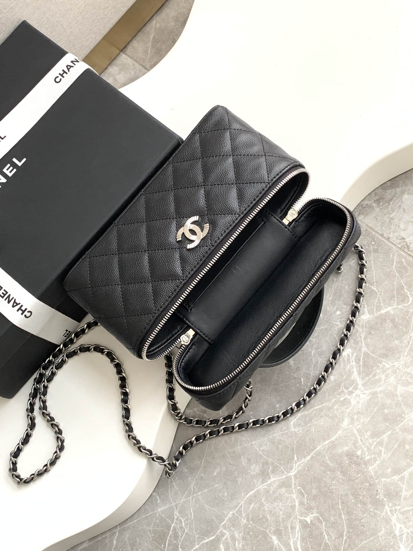 Chanel VANITY Grained Calfskin LB15794 (6)