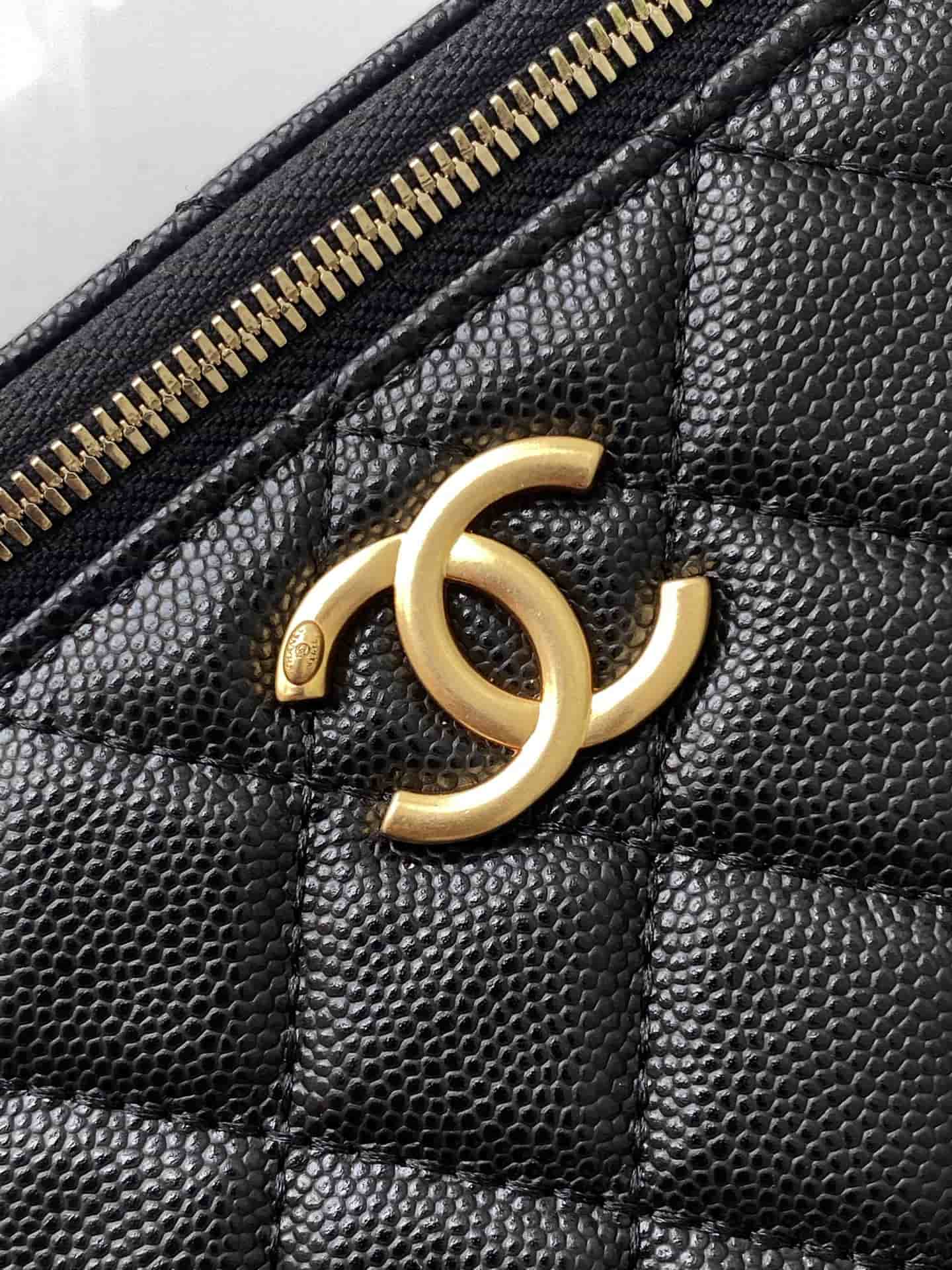 Chanel VANITY Grained Calfskin LB16835 (4)
