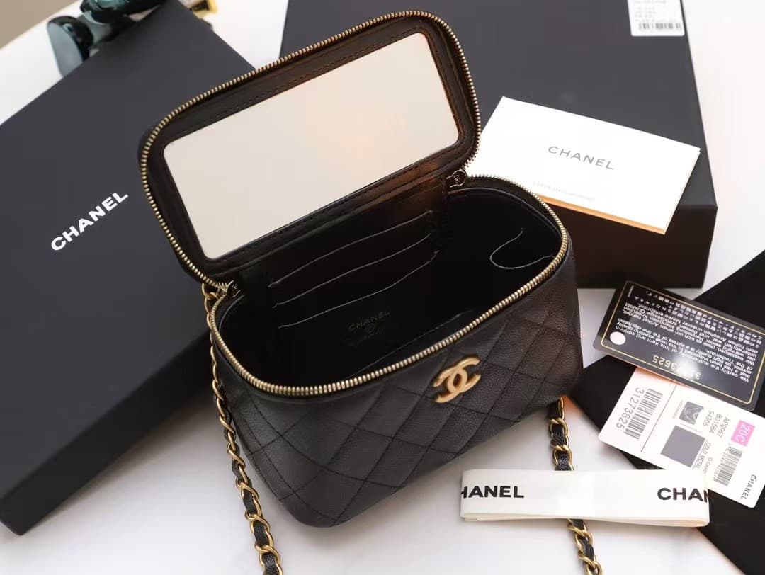 Chanel VANITY Grained Calfskin LB9943 (2)