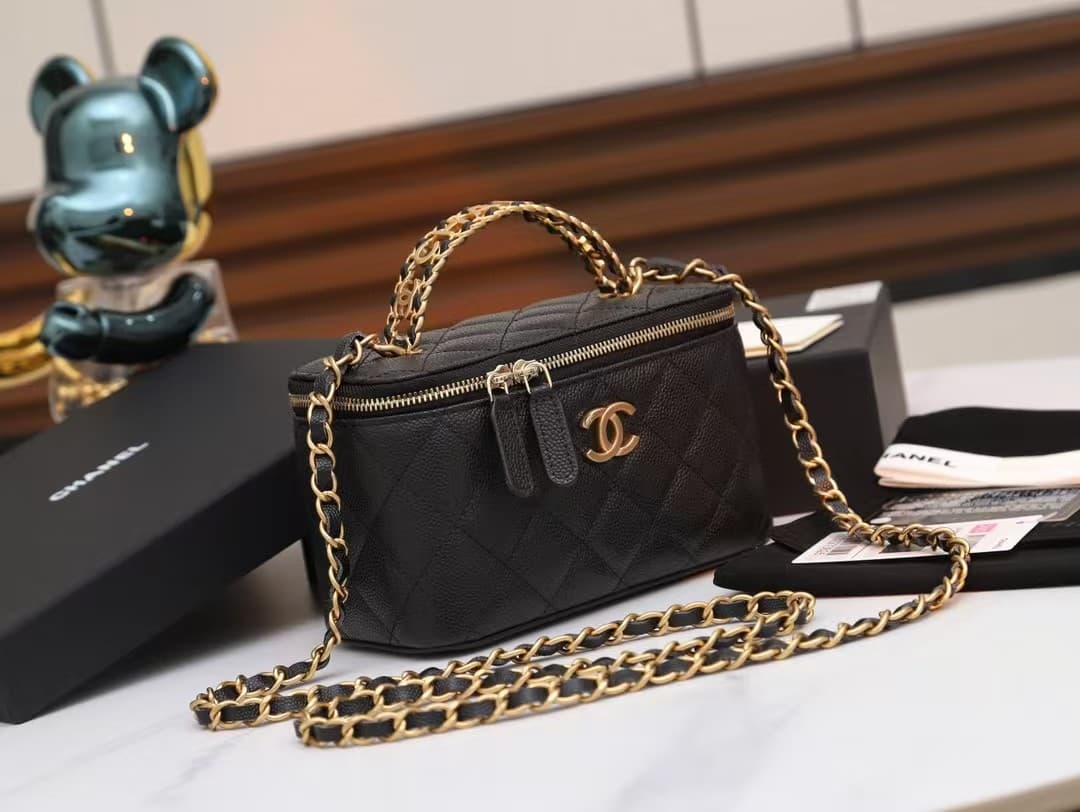 Chanel VANITY Grained Calfskin LB9943 (3)