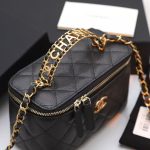 Chanel VANITY Grained Calfskin LB9943 (4)