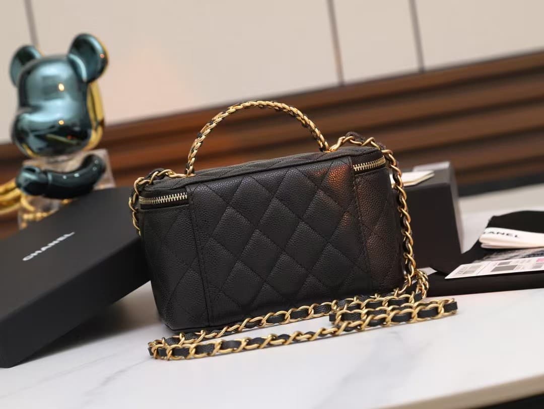 Chanel VANITY Grained Calfskin LB9943 (5)