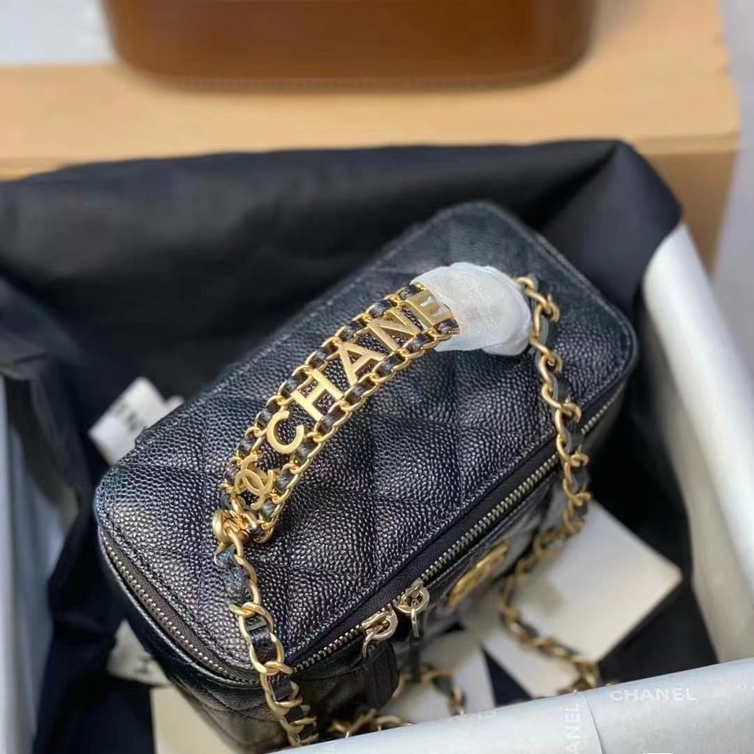 Chanel VANITY Grained Calfskin LB9943 (6)