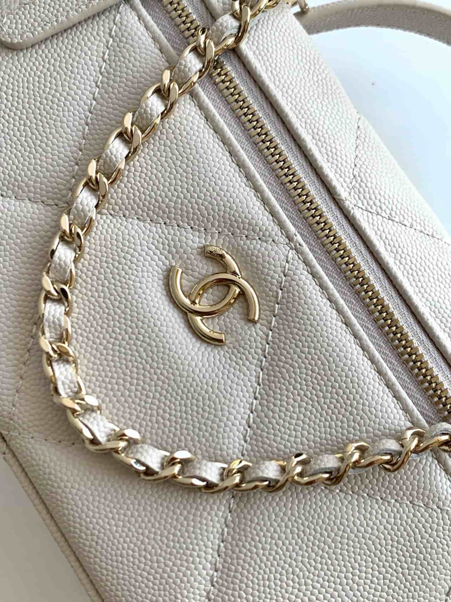 Chanel VANITY Grained Shiny Calfskin LB21731 (4)