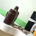 Chanel VANITY Grained Shiny Calfskin LB21732 (2)