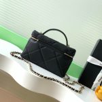 Chanel VANITY Grained Shiny Calfskin LB21733 (3)