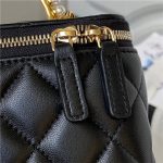 Chanel VANITY Lambskin LB13219 (3)