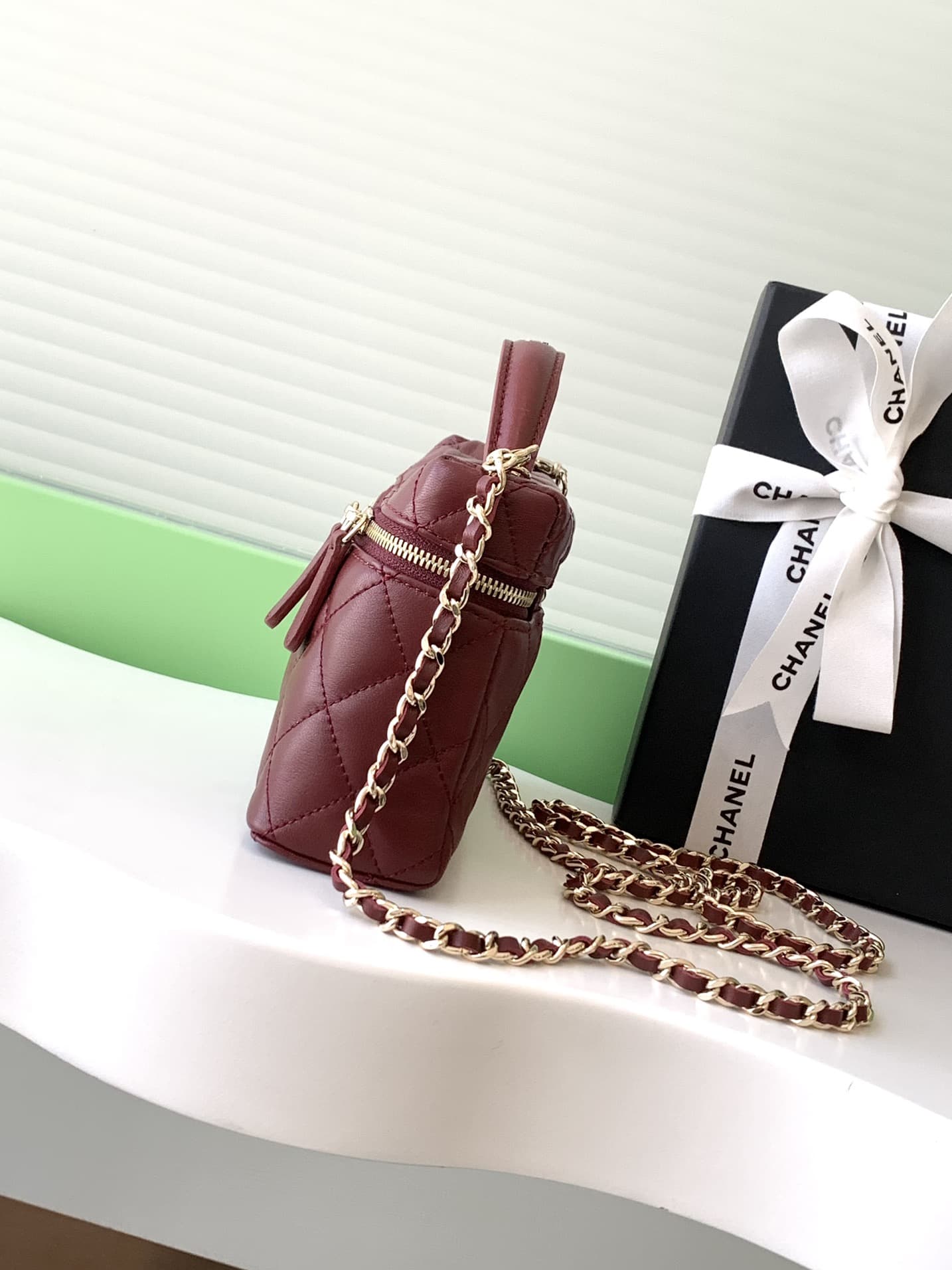 Chanel VANITY Lambskin LB15798 (3)