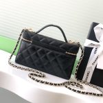Chanel VANITY Lambskin LB15800 (4)