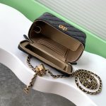 Chanel VANITY Lambskin LB16829 (5)