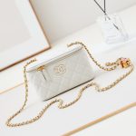 Chanel VANITY Lambskin LB16838 (1)