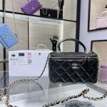 Chanel VANITY Lambskin LB6420 (1)