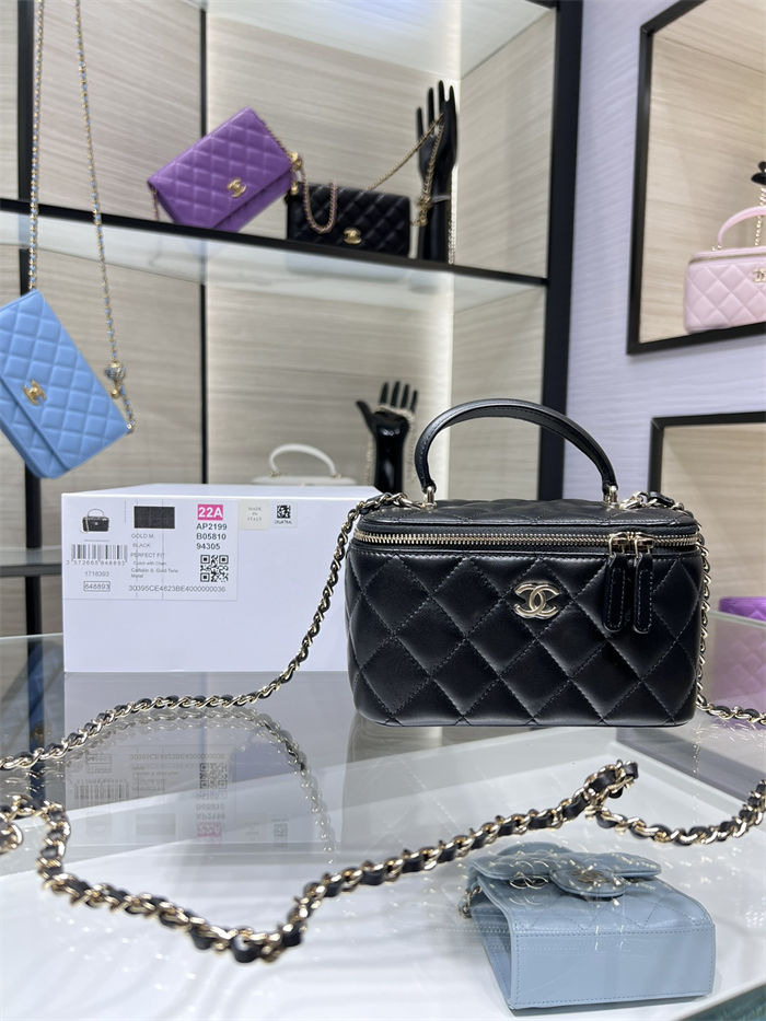 Chanel VANITY Lambskin LB6420 (1)
