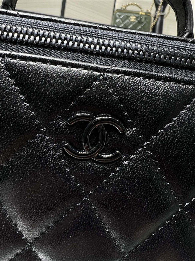 Chanel VANITY Lambskin LB6421 (3)