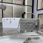 Chanel VANITY Lambskin LB6422 (1)