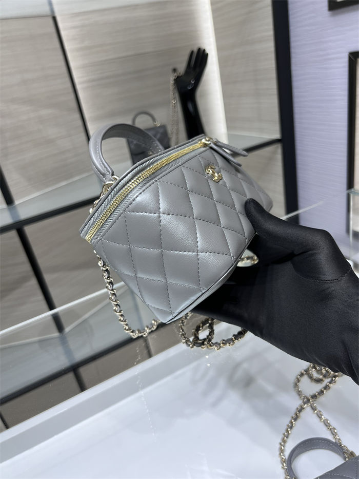 Chanel VANITY Lambskin LB6422 (5)