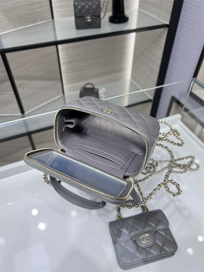 Chanel VANITY Lambskin LB6422 (6)