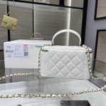 Chanel VANITY Lambskin LB6423 (2)