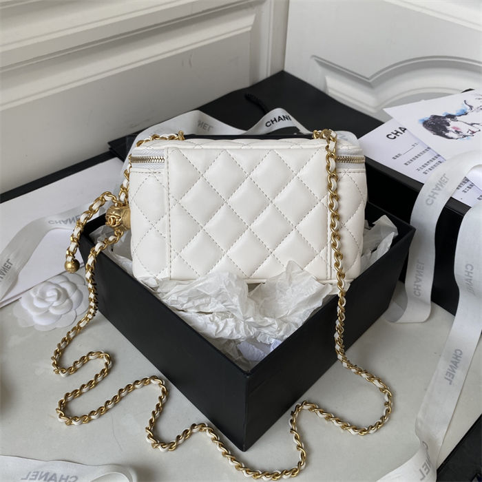 Chanel VANITY Lambskin LB865 (2)