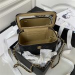 Chanel VANITY Lambskin LB866 (4)