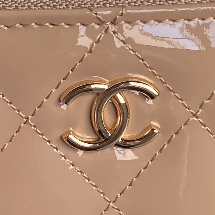 Chanel VANITY Patent Calfskin LB15312 (5)