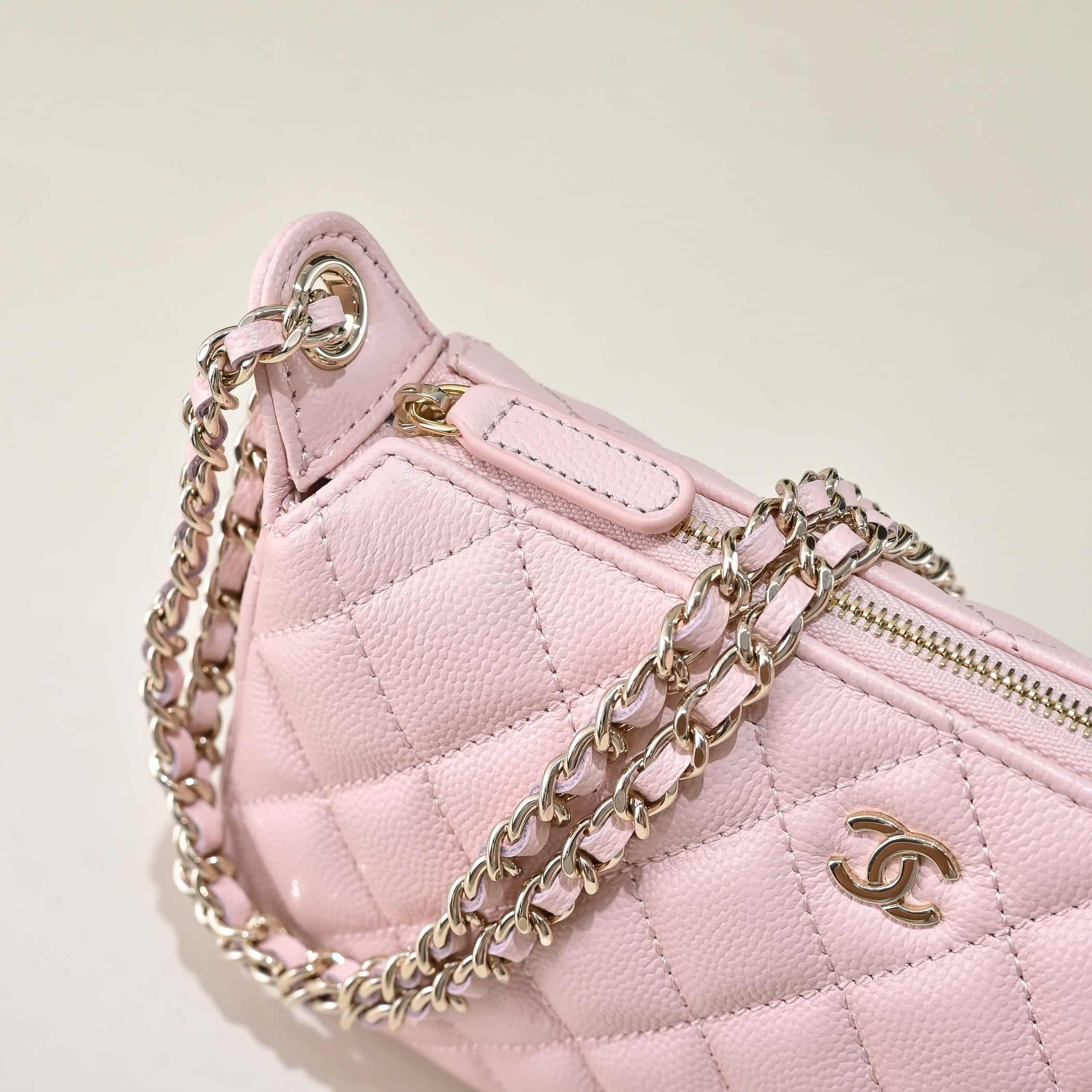 Chanel WOC Grained Shiny Calfskin LB22649 (5)