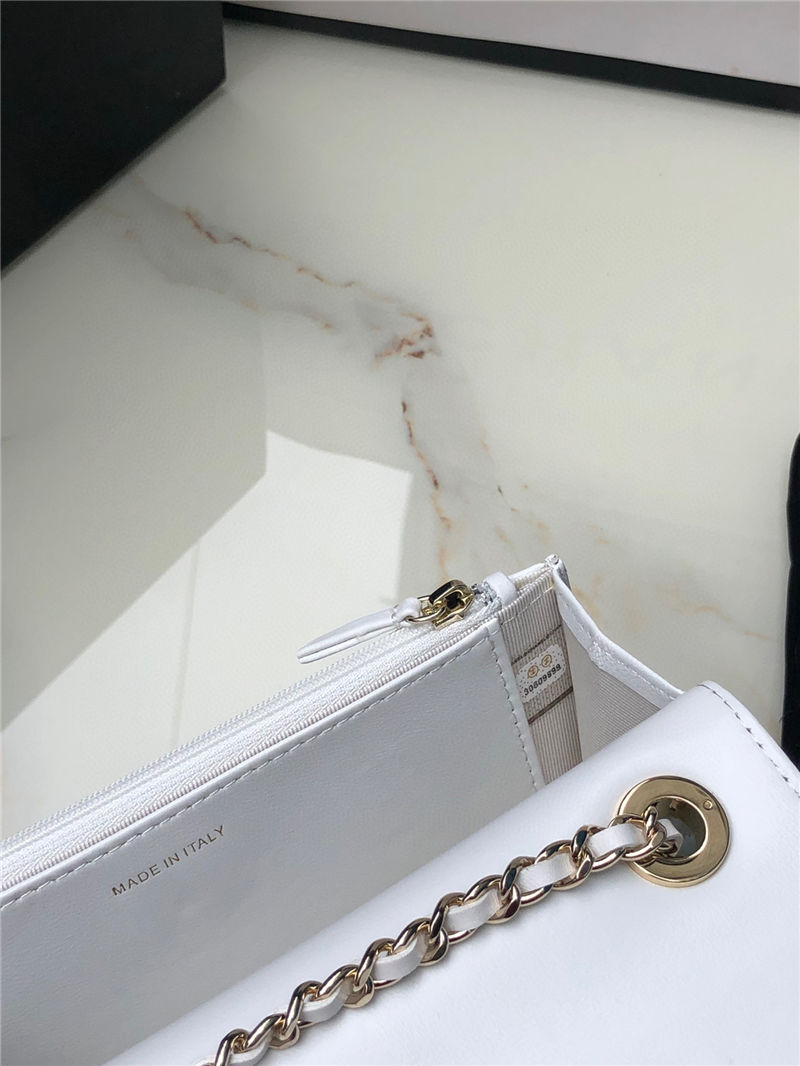 Chanel WOC Lambskin LB12363 (6)