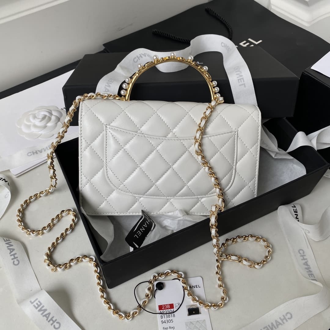 Chanel WOC Lambskin LB16410 (2)