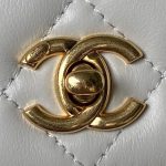 Chanel WOC Lambskin LB16410 (3)