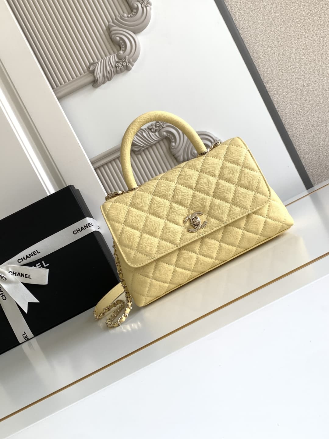 Coco FLAP BAG Grained Calfskin LB16680 (4)