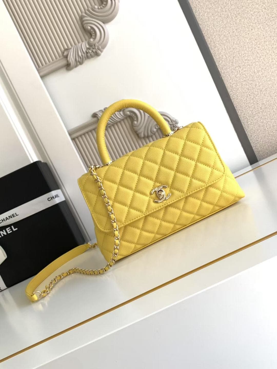 Coco FLAP BAG Grained Calfskin LB16681 (2)