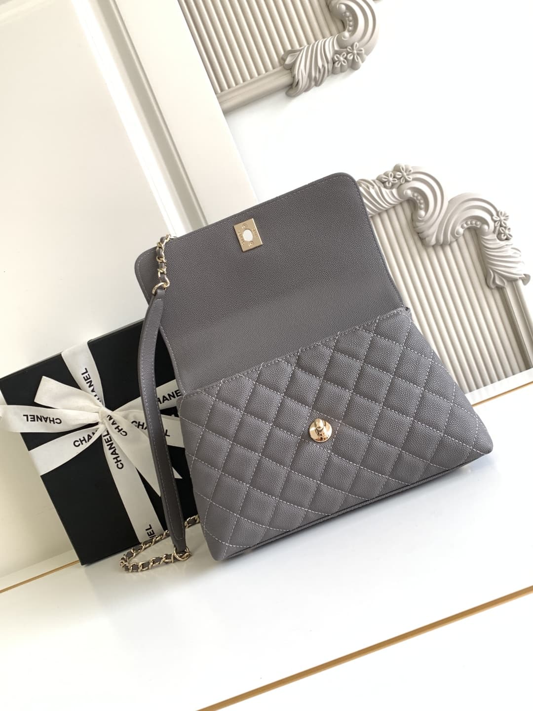 Coco FLAP BAG Grained Calfskin LB16685 (5)