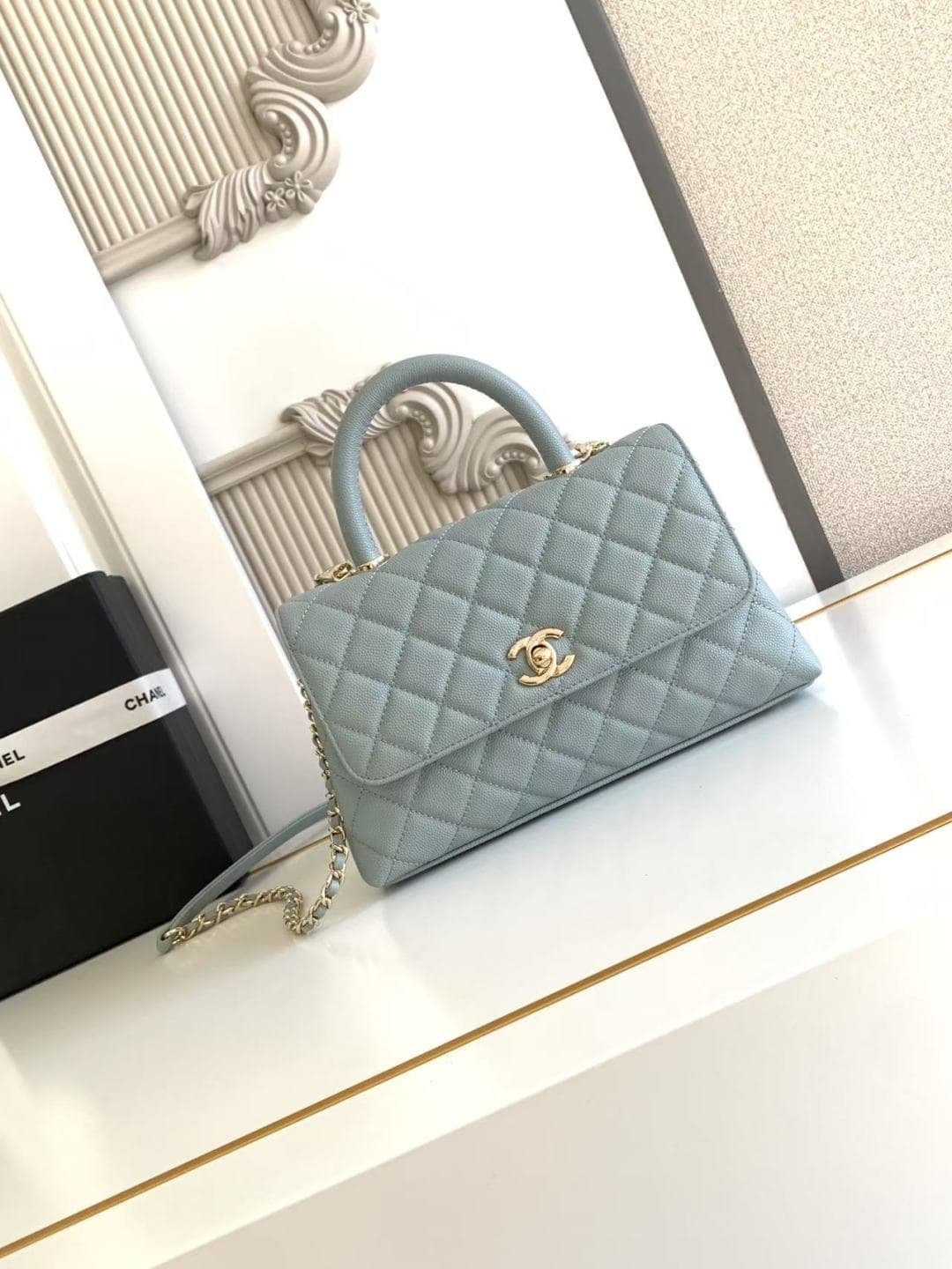 Coco FLAP BAG Grained Calfskin LB16688 (2)