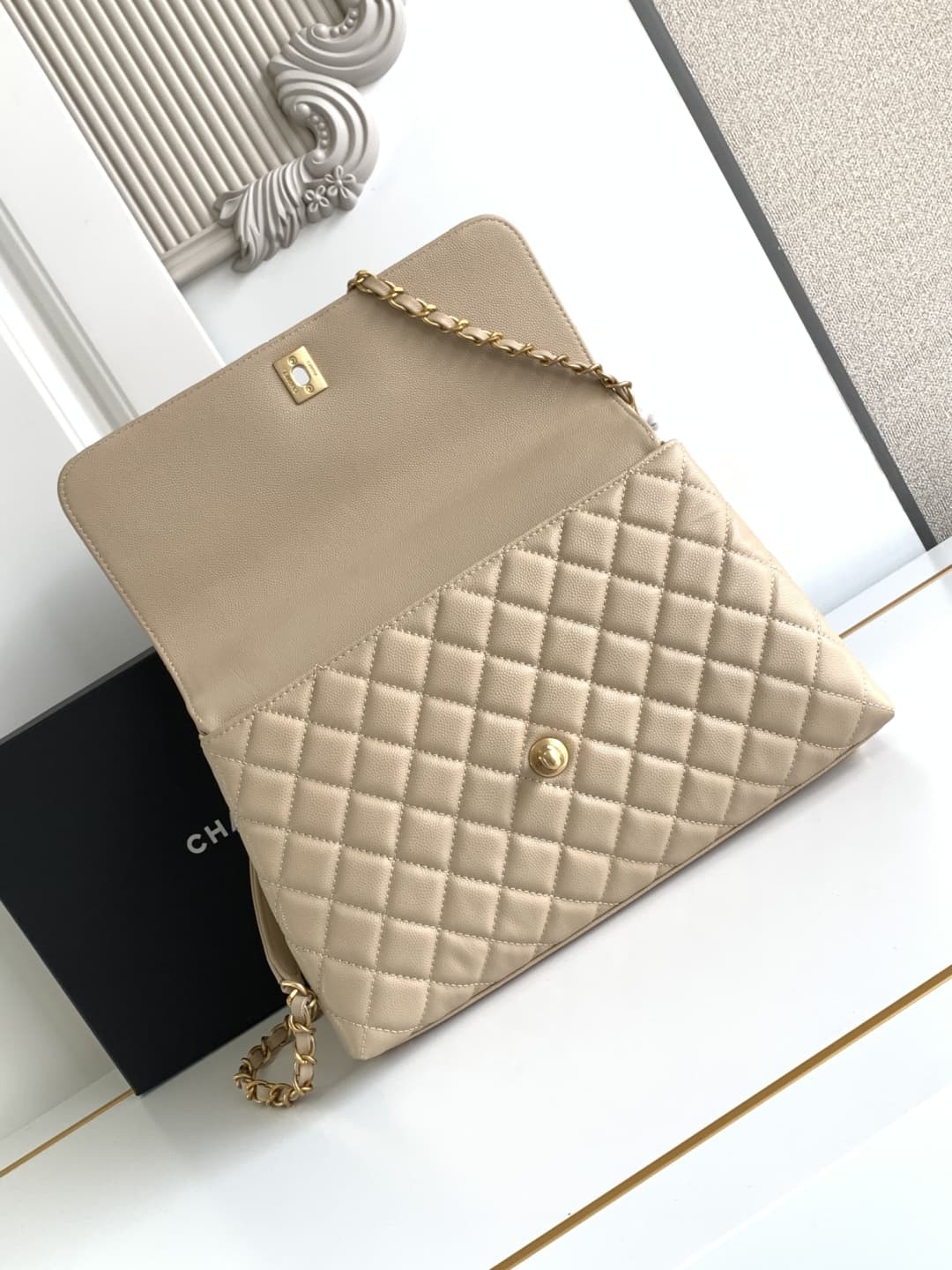 Coco LARGE FLAP BAG Grained Calfskin LB1265 (1)