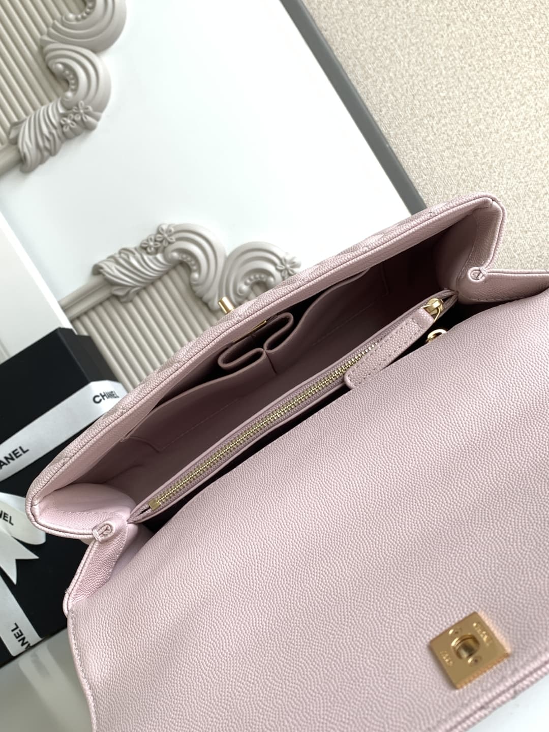 Coco LARGE FLAP BAG Grained Calfskin LB1267 (5)