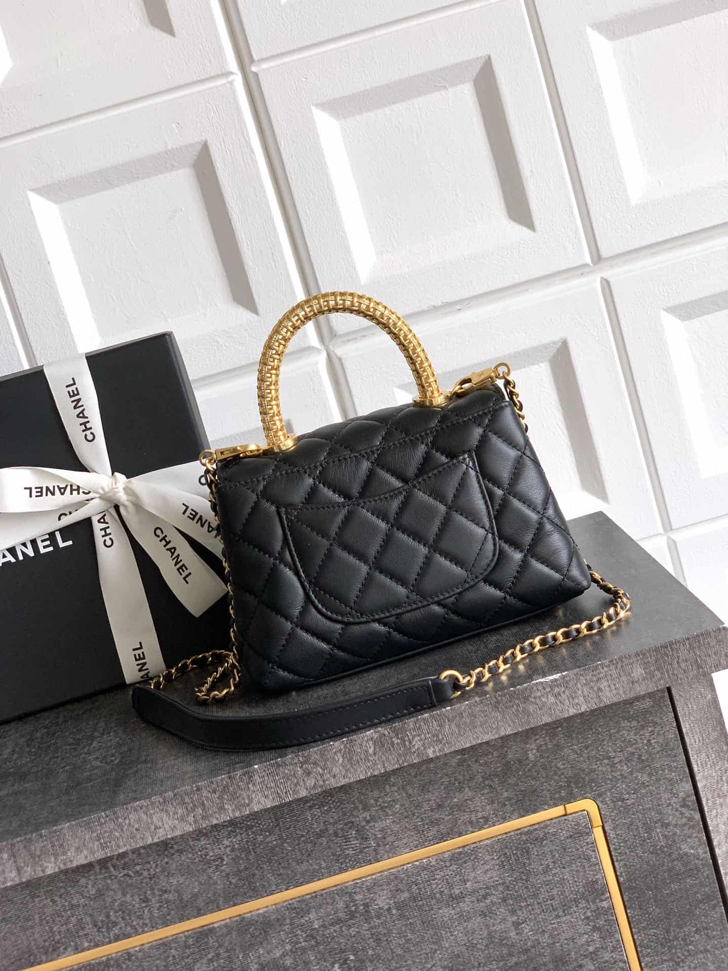 Coco MINI FLAP BAG Calfskin LB16620 (3)