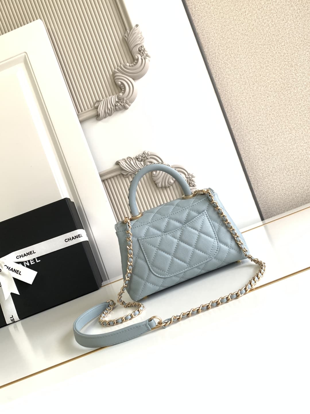 Coco MINI FLAP BAG Grained Calfskin LB16983 (3)