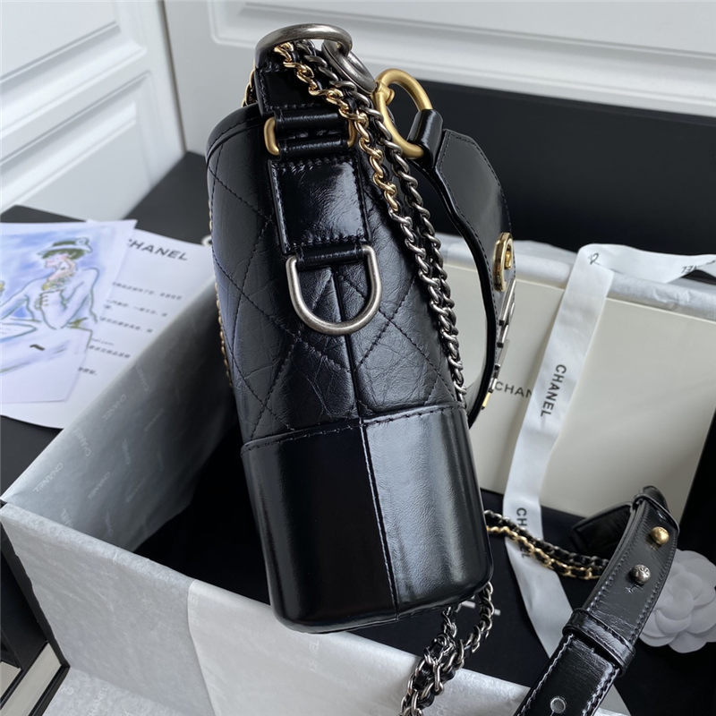 GABRIELLE HOBO Aged Smooth Calfskin LB4173 (6)