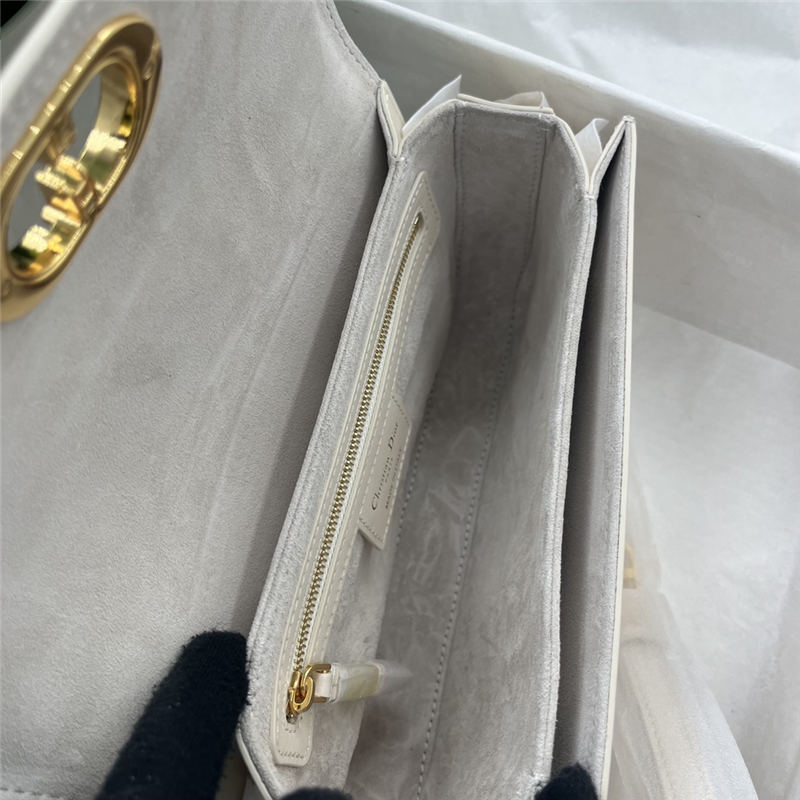 30 MONTAIGNE AVENUE BAG Calfskin LB12321 (4)