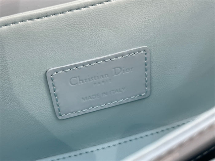 30 Montaigne Avenue Bag Calfskin LB15201 (6)