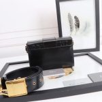 30 Montaigne Bag Calfskin LB3323 (4)