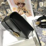 30 Montaigne Bag Calfskin LB3343 (6)