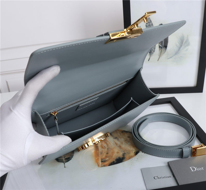 30 Montaigne Bag Calfskin LB8192 (5)