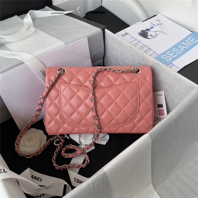 Chanel CLASSIC HANDBAG Lambskin LB11488 (2)