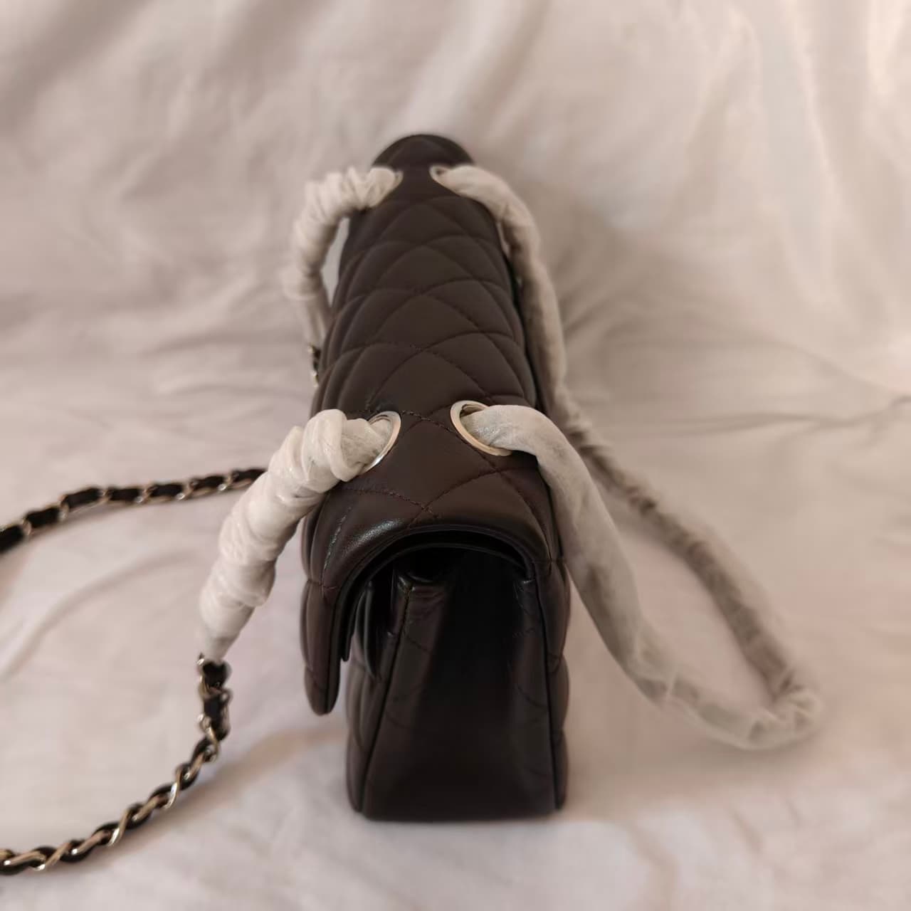 Chanel CLASSIC HANDBAG Lambskin LB22683 (3)