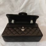Chanel CLASSIC HANDBAG Lambskin LB22683 (6)
