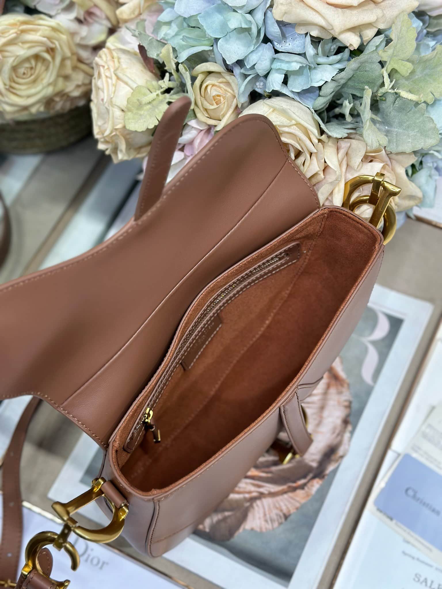 Dior SADDLE BAG Calfskin LB21749 (6)