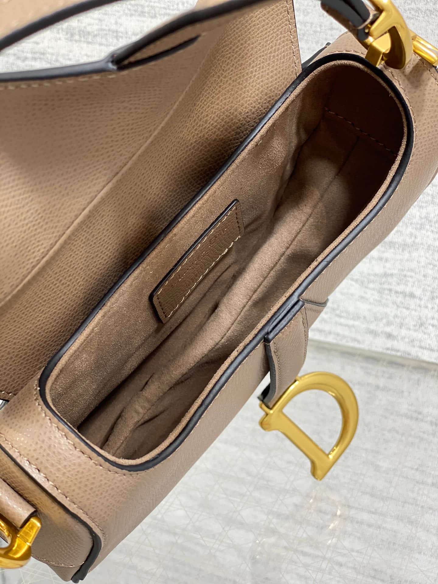 Dior SADDLE BAG Grained Calfskin LB21741 (5)